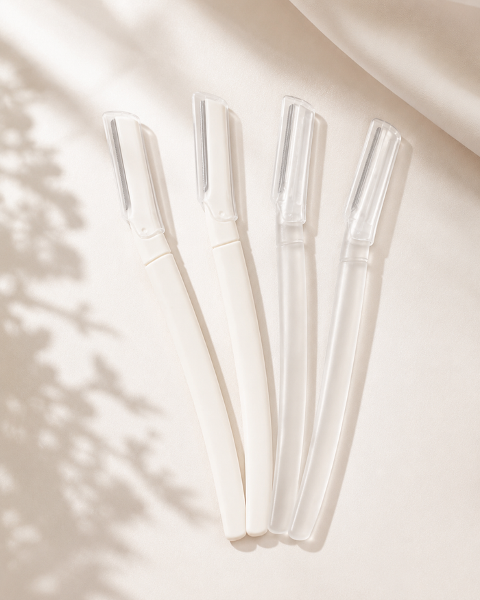 4-Piece Facial Eyebrow Razor Set – Foldable Dermaplaning Blades – White Portable Face Hair Remover