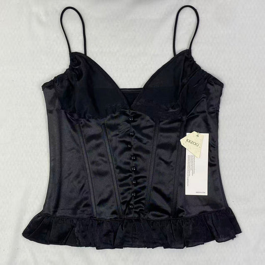 Backless strapless top without sleeves