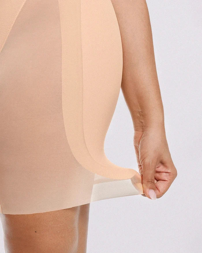 Bare Essentialsâ„?MeshSmoothâ„?Hip Enhancer Padded Short