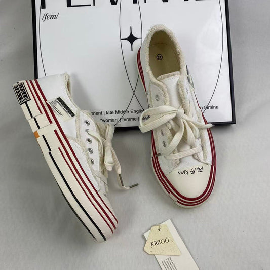 Beggars' canvas shoes with thick soles
