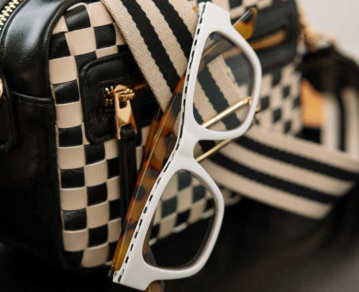 Bernadette (Blue Light): White/Tokyo Tortoise/ 1.50