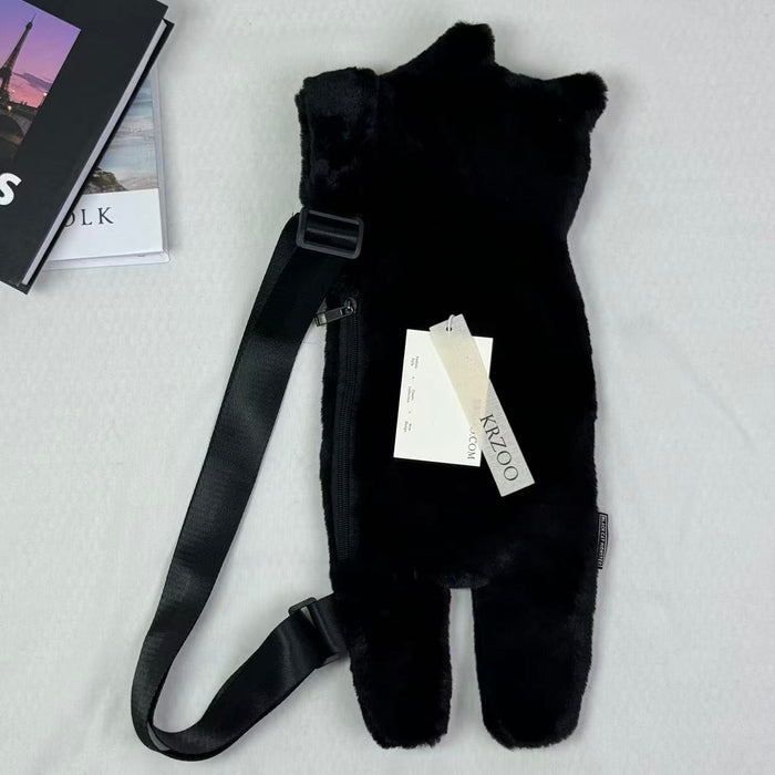 Black cat's underarm bag