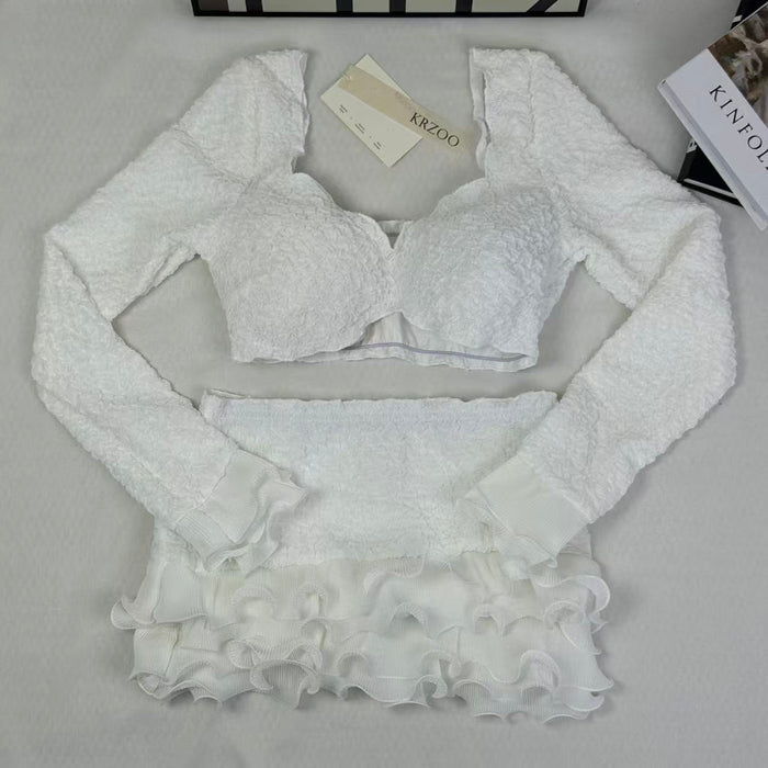 Blouse with wooden earflaps and half-skirt set