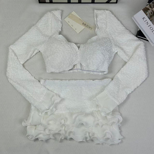 Blouse with wooden earflaps and half-skirt set