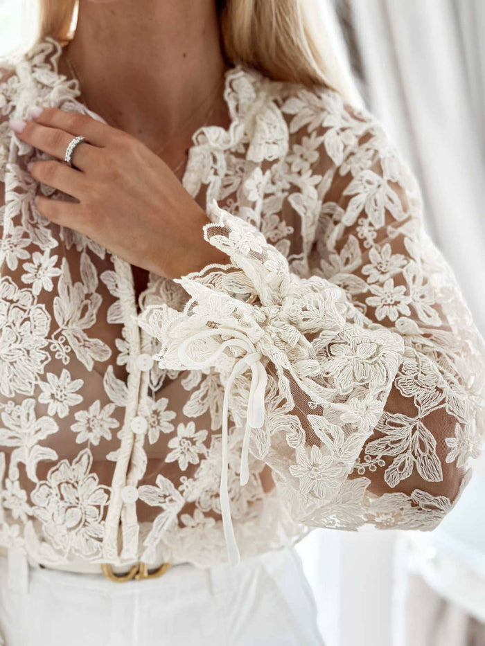 Boho Chic Sexy Hollow Flower Pattern Lace Blouse