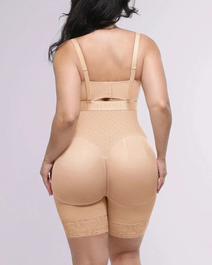 BOOT-YEAHâ„?AirSlim® High-Waisted Polka Dot Short