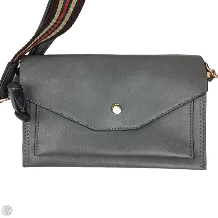 Crossbody By Clothes Mentor, Size: Small