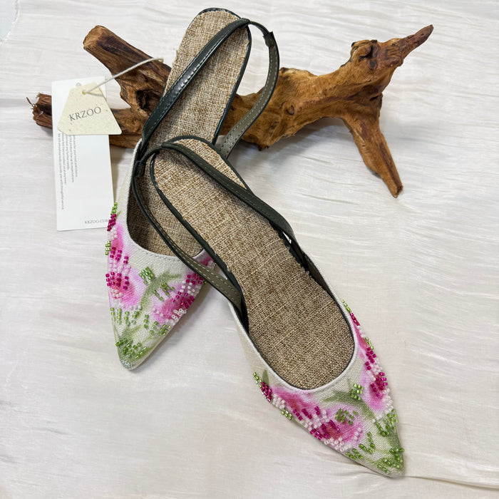 Embroidered low-heeled high-heeled shoes