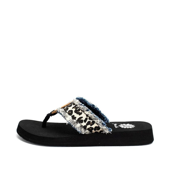 Fayth Cream Flip Flop