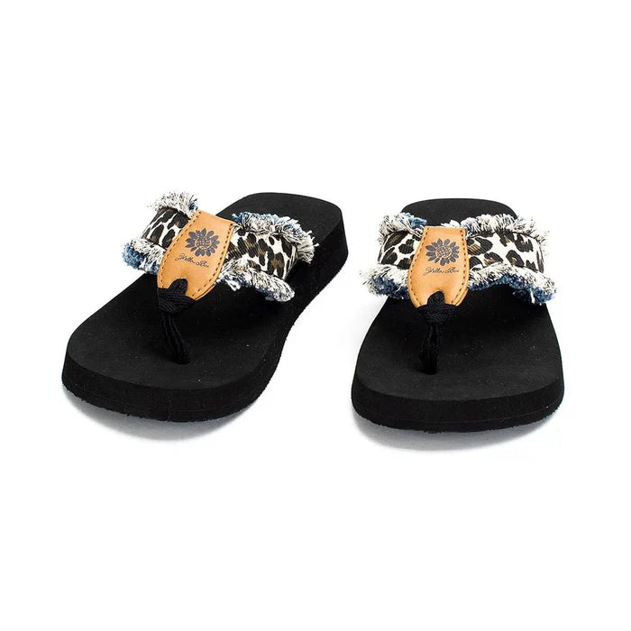 Fayth Cream Flip Flop