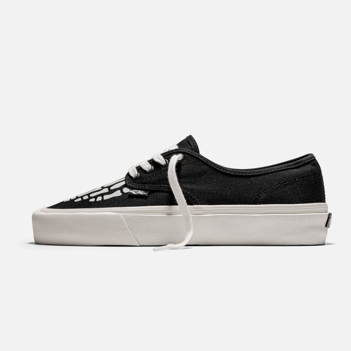 STRAYE Gower Black X-Ray – side view low-top skate sneaker