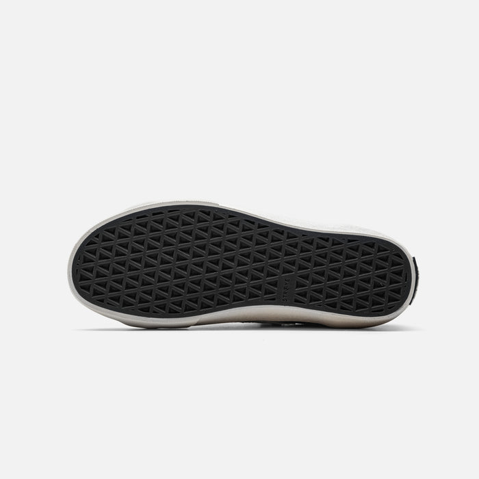 STRAYE Gower Black X-Ray – outsole bottom view showing grip pattern