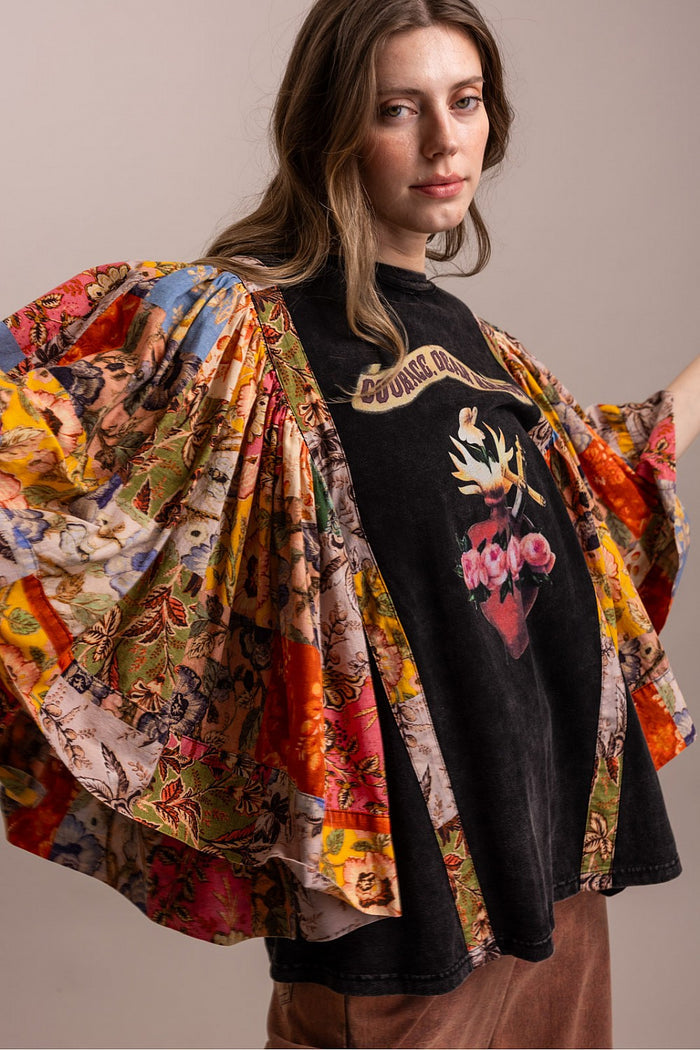 GRAPHIC OVERSIZED TOP