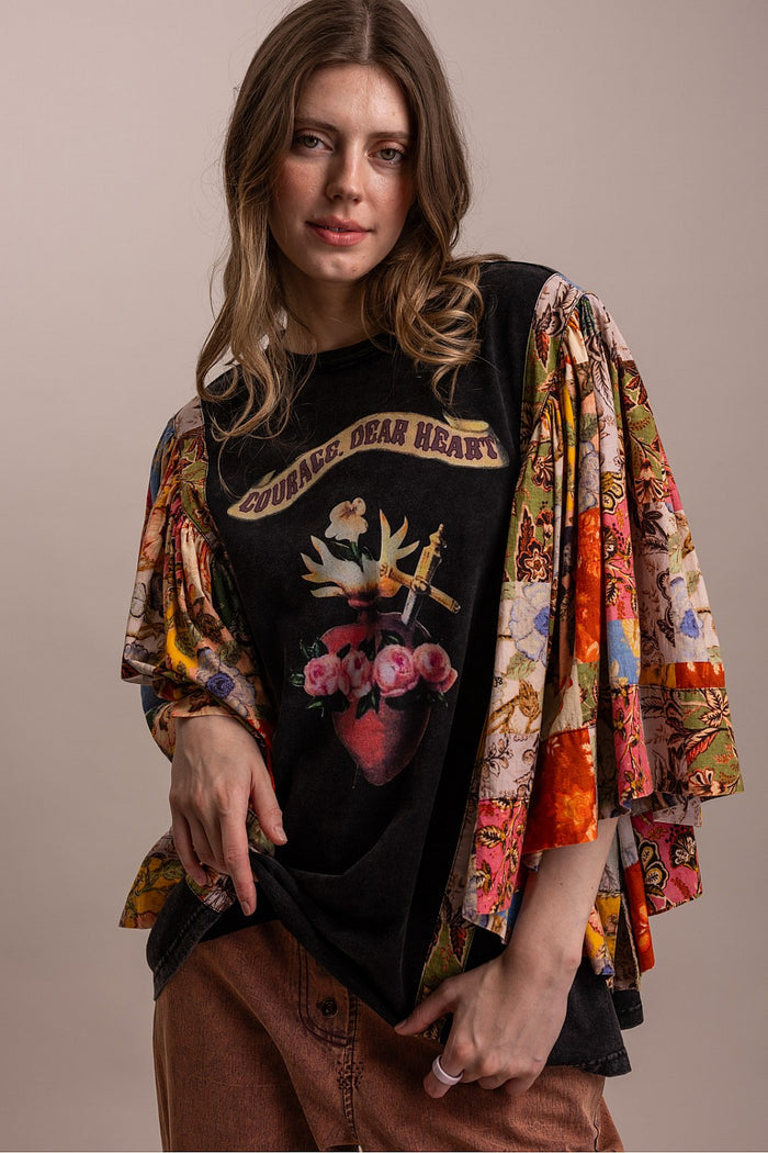 GRAPHIC OVERSIZED TOP