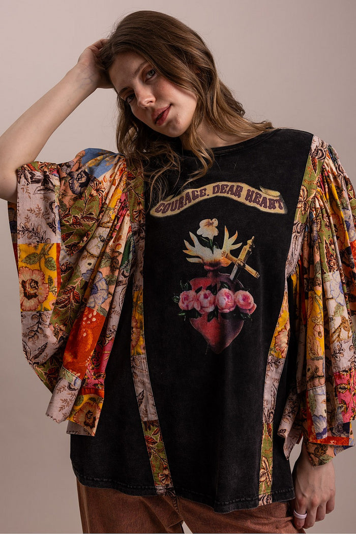 GRAPHIC OVERSIZED TOP