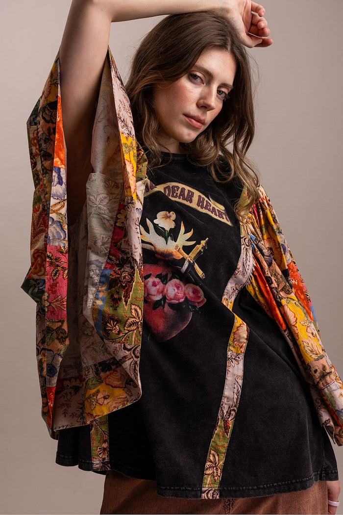 GRAPHIC OVERSIZED TOP