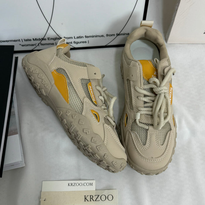 Hiking mountaineering shoes