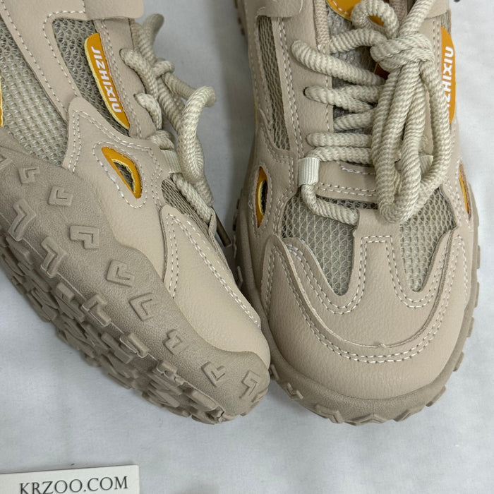 Hiking mountaineering shoes