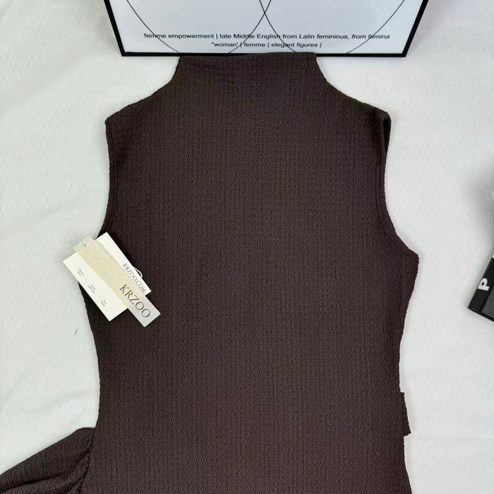 Knitted texture pattern metal snap closure dress