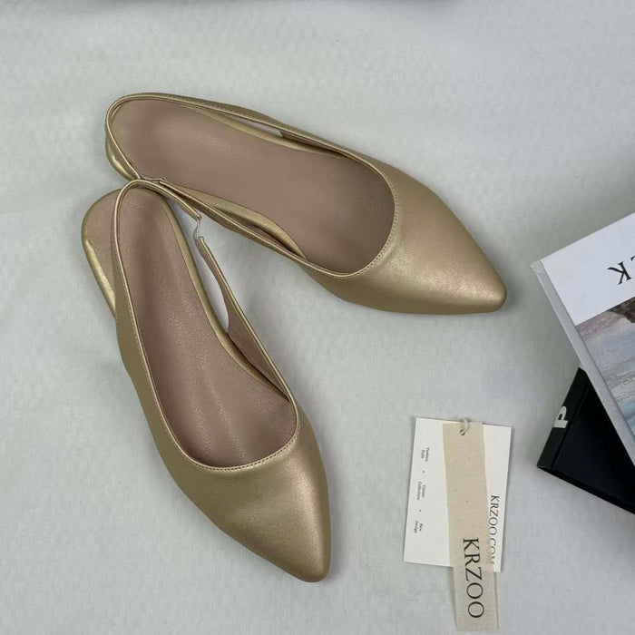 Lace-up pointed-toe flat shoes
