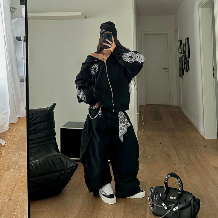 STRAYE Logan Puff Blackdope – on body
