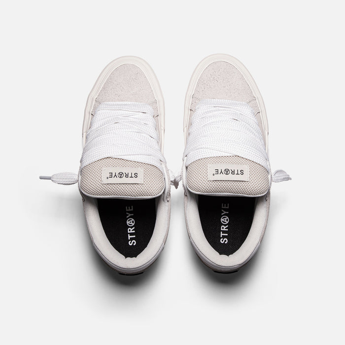 STRAYE Logan Stomper Cream – top view with cushioned insole