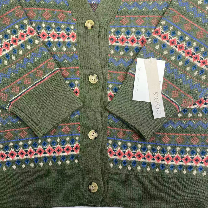 Loose color-matched collar knit cardigan sweater