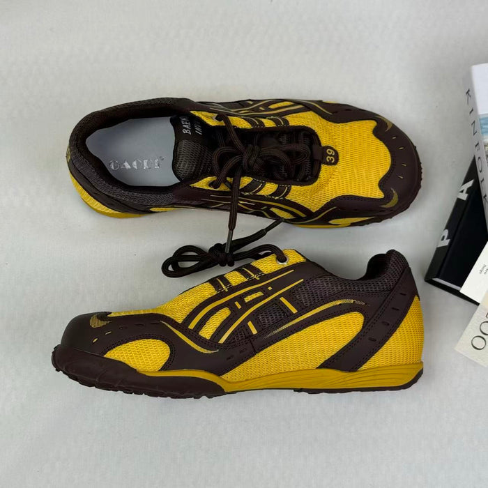 Mesh-bottom casual sports sneakers