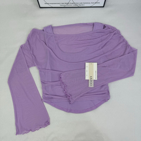 Net fabric elasticated slanting-sleeve top