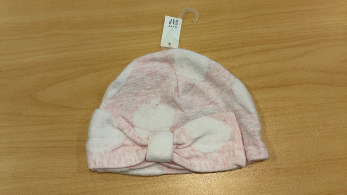 NWT GAP Beanie | Size 0-3 months