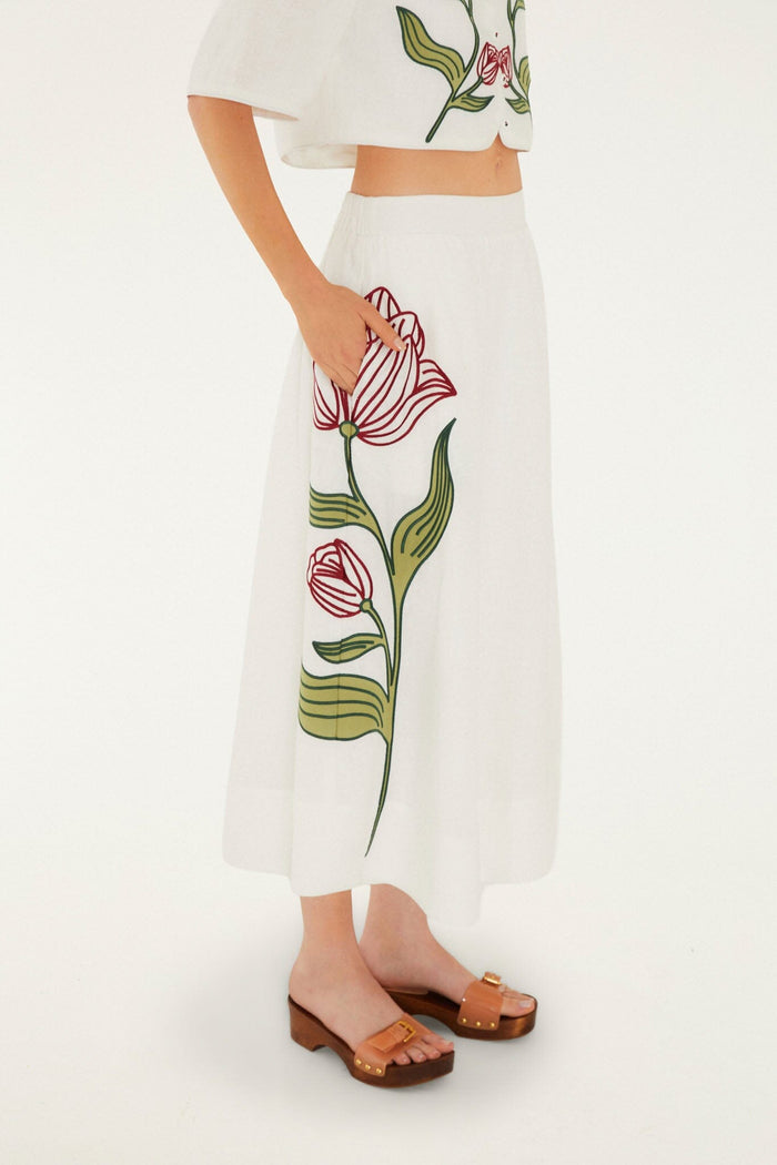 FARM Rio model wearing the Off-White Flower Embroidered Euroflax Premium Linen Midi Skirt