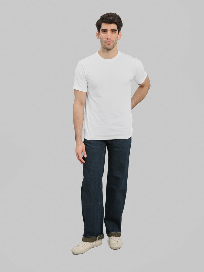 ONI Denim 200ZROLV Secret Denim Olive Weft Wide Jeans styled