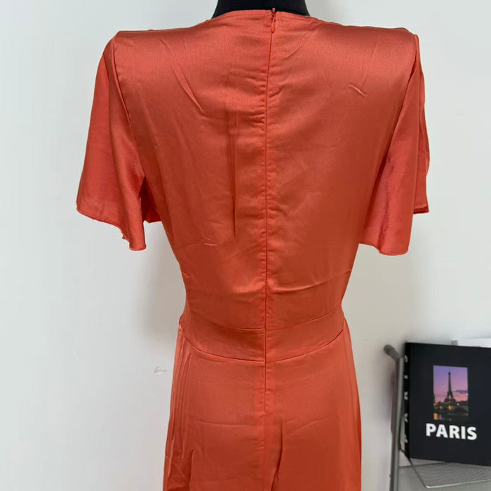 Open V-neck strapless irregular dress