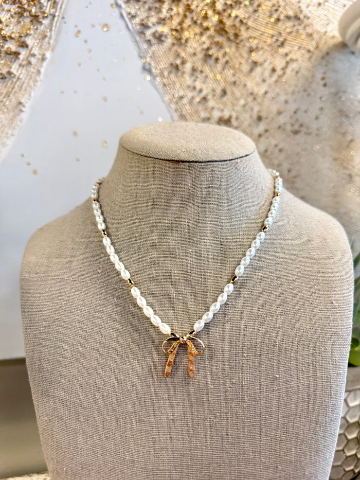 Pearl Gold Mix Bow Necklace