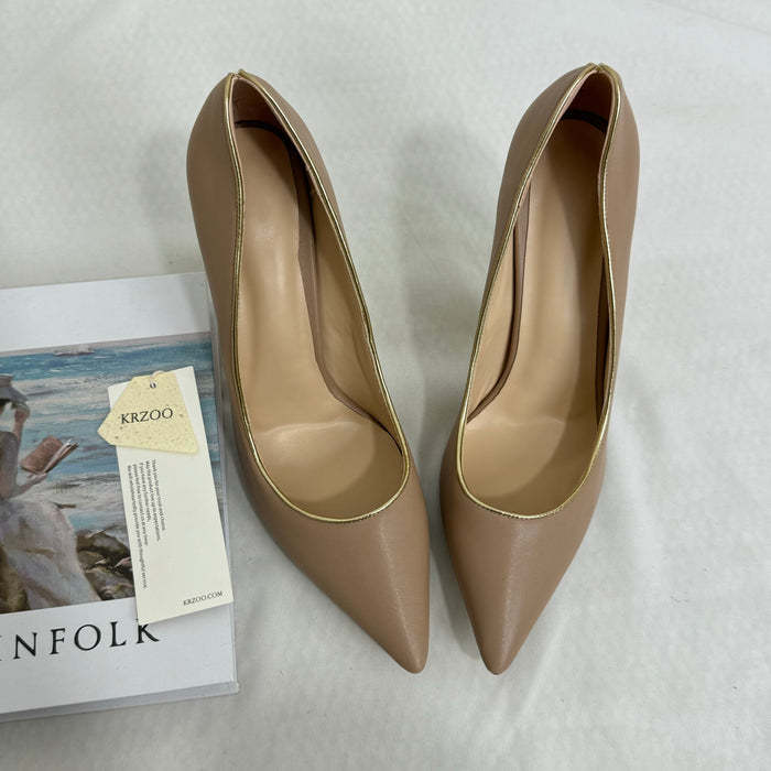 Pointed-toe low-heeled shoes