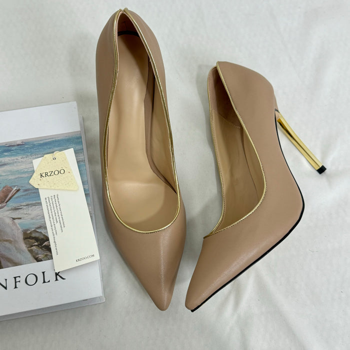 Pointed-toe low-heeled shoes