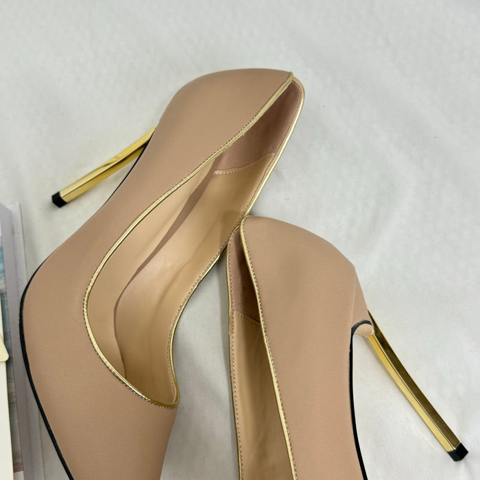 Pointed-toe low-heeled shoes
