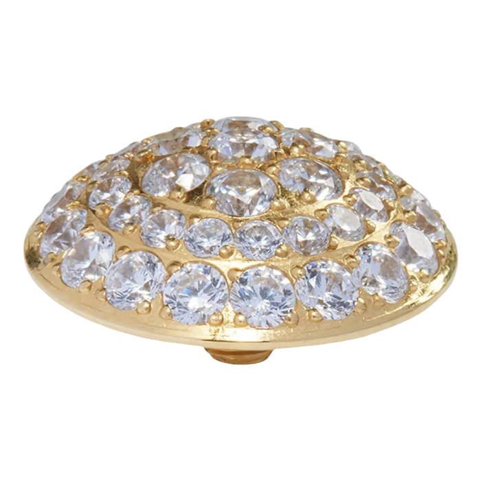 The QUDO Porto Cervo Top 13 mm in Gold brings timeless simplicity and warm sophistication to the Neutral Collection. Designed in polished gold-toned stainless steel, this interchangeable topper features a smooth rounded silhouette that layers beautifully with both statement and minimalist ring stacks.
Its clean, versatile design pairs effortlessly with the Neutral Collection’s palette of pearl, silk, crystal, champagne, black diamond, and soft metallic tones. Whether styled alone for an understated everyday
