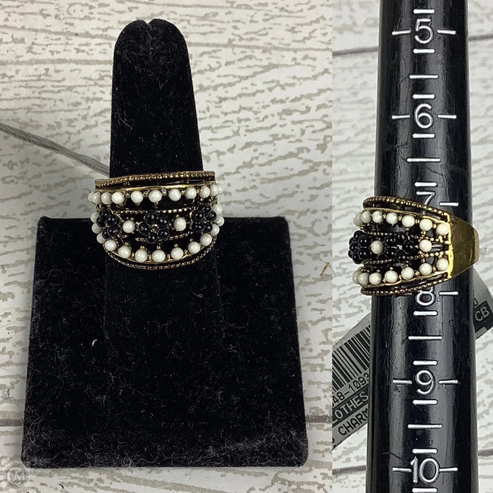 Ring Charm By Clothes Mentor Size 7.5