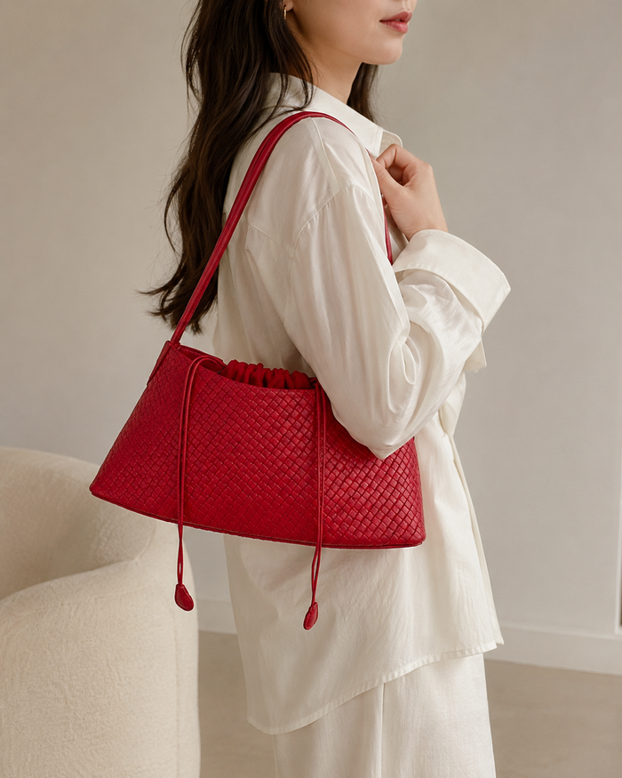 SHEIN Women Red Quilted Shoulder Bag