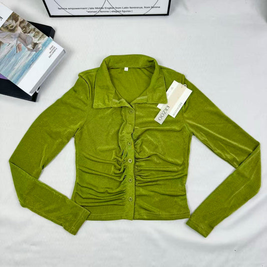 Shirt with turned-up collar for self-cultivation