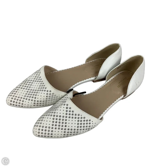 Shoes Flats By Isaac Mizrahi In White, Size: 10