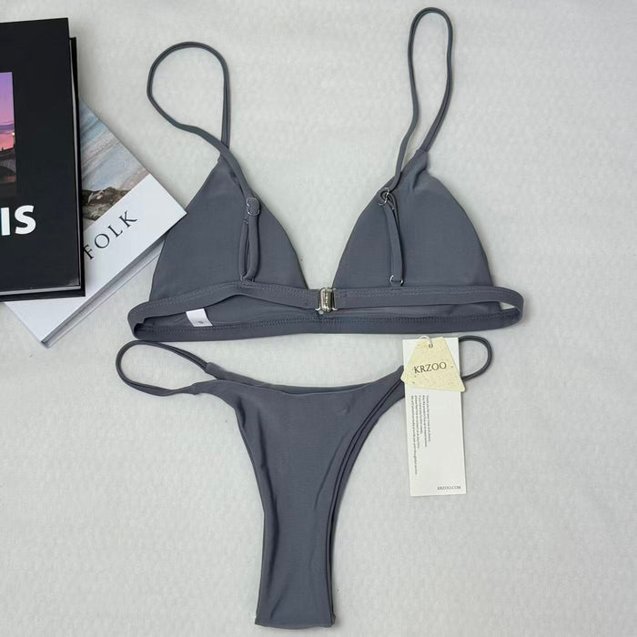 Simple three-piece bikini