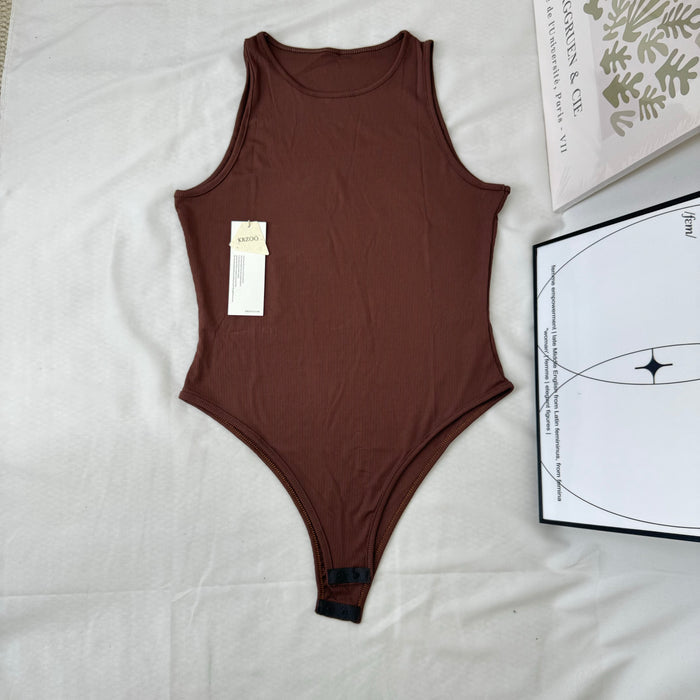 Sleeveless placket one-piece suit