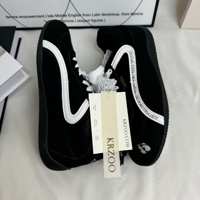Soft sole training sports casual sneakers
