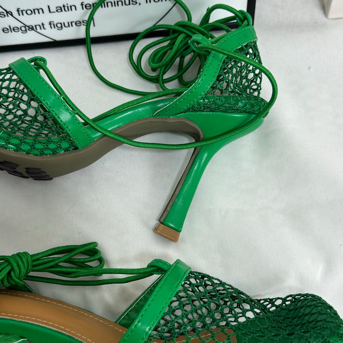 Square-toe lace-up high-heeled shoes