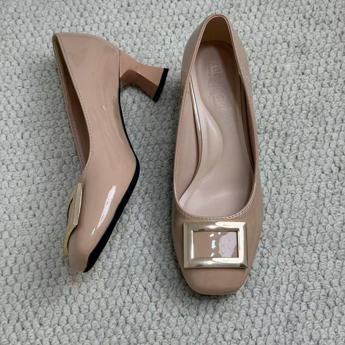 Thick-soled and shallow-toe high heels