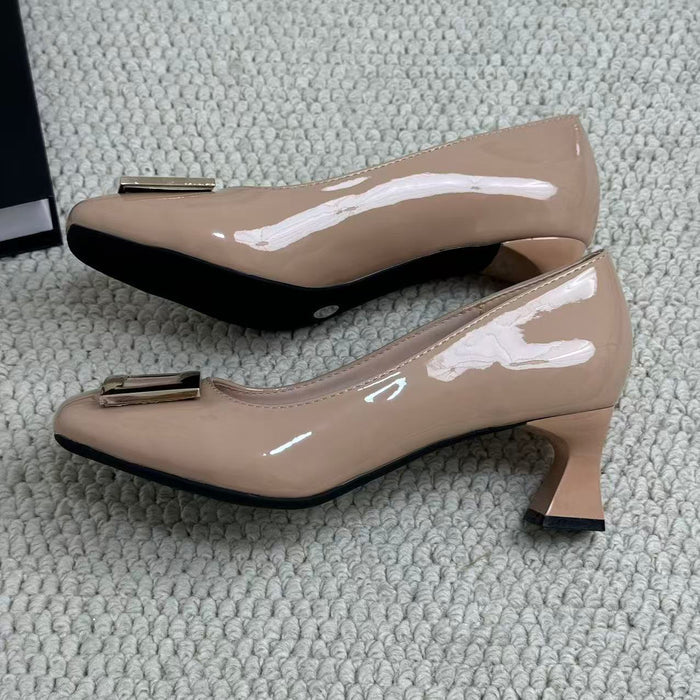 Thick-soled and shallow-toe high heels