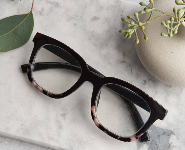 To the Max (Blue Light): Black/Black Marble / 1.50