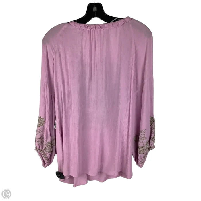 Top Longsleeve By Clothes Mentor In Pink, Size: M
